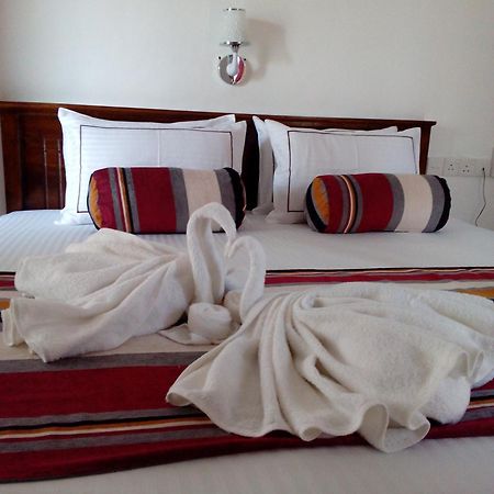 Hotel Moonstone Anurâdhapura Extérieur photo