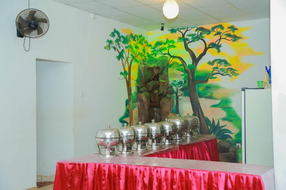 Hotel Moonstone Anurâdhapura Extérieur photo