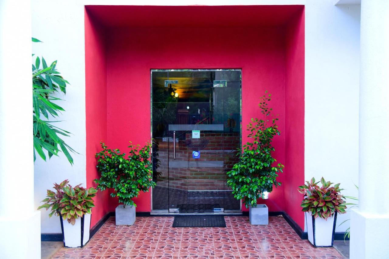 Hotel Moonstone Anurâdhapura Extérieur photo