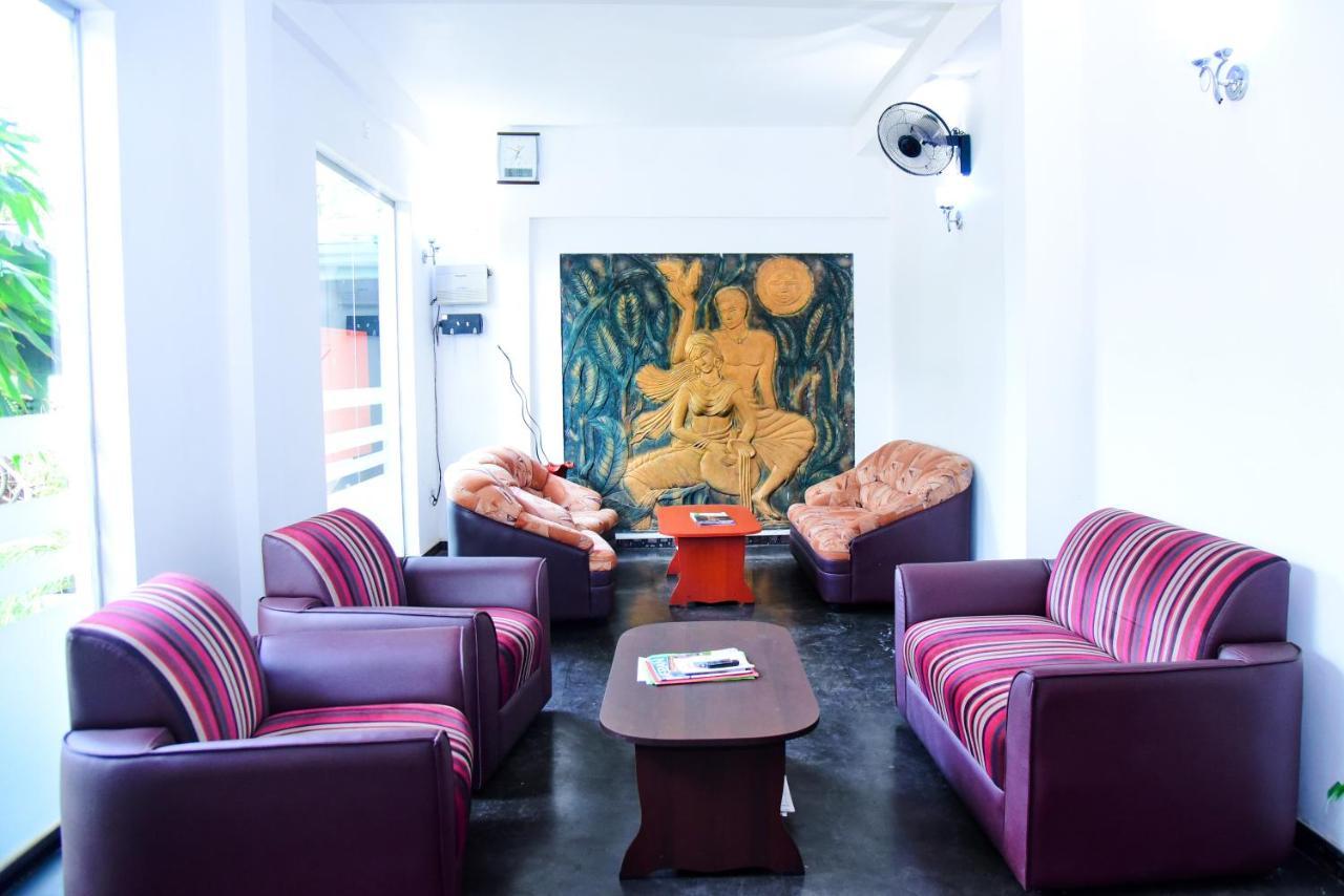 Hotel Moonstone Anurâdhapura Extérieur photo